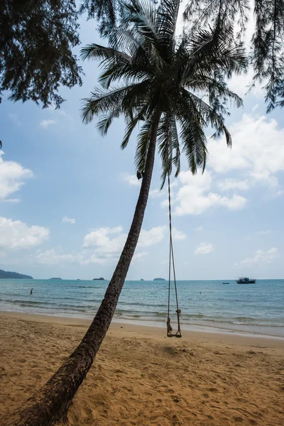 Beautiful tropical beach — Stock Photo, Image