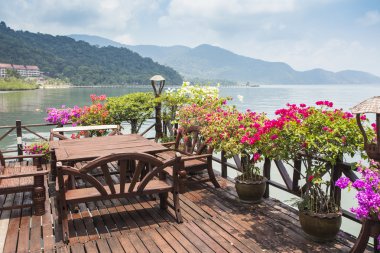 Balıkçı köyü verandada Cafe