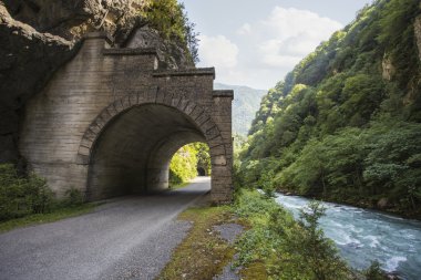 Göl rıza giderken tünel
