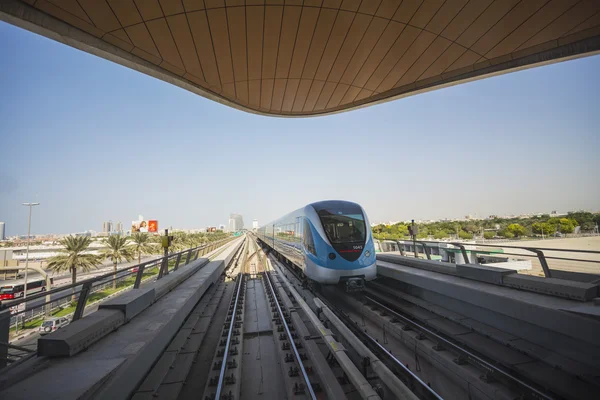 Dubai Metro as world's longest fully automated metro network (75 — Stock Photo, Image