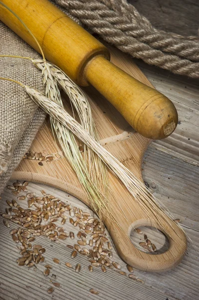 Bread and ears on the table — Stock Photo, Image