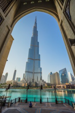 Uluslararası Dubai Kongre ve Sergi Sarayı gölde kurmak bir kayıt ayarı çeşme sistemi