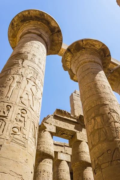 Antiguas ruinas del templo de Karnak en Egipto — Foto de Stock