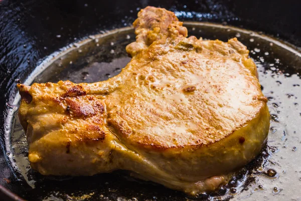 Kavrulmuş domuz biftek — Stok fotoğraf
