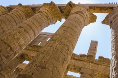 Mısır 'daki Karnak tapınağının antik kalıntıları