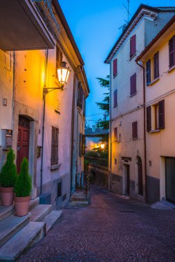 san marino akşam sokaklarında