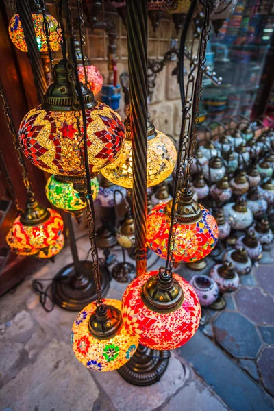 Lanterne di strada arabe a Dubai — Foto Stock