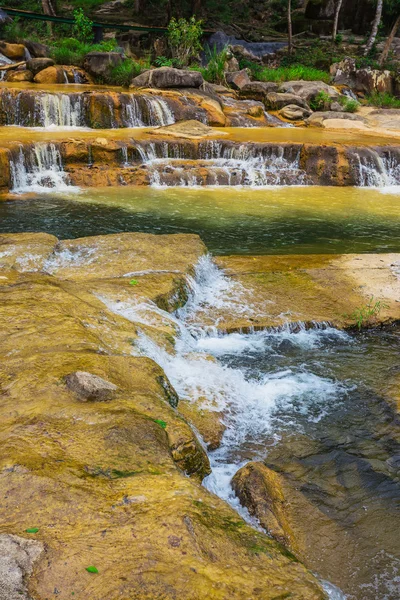 Yang Bay wodospad w Wietnamie — Zdjęcie stockowe
