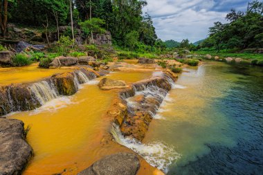 Vietnam 'da Yang Körfezi Şelalesi