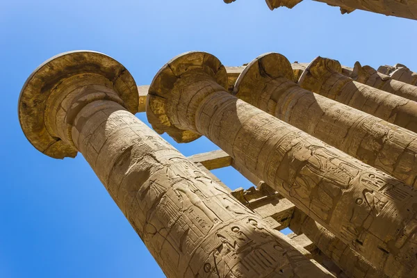 Oude ruïnes van Karnak tempel in Egypte — Stockfoto