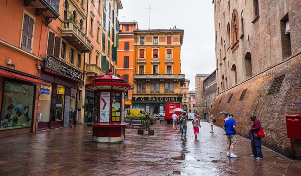 Blick auf die Straßen der Innenstadt von Bologna — Stockfoto