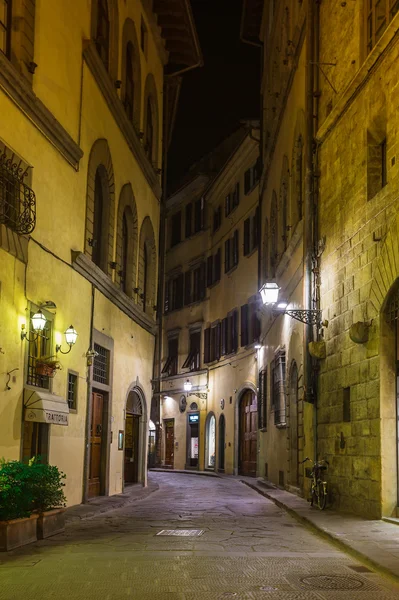 Night view of town square in Florence — Stock Photo, Image