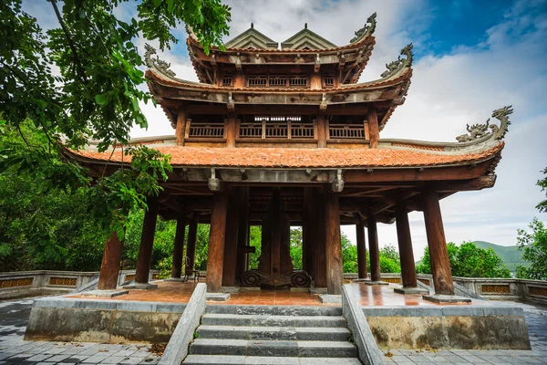 Buddhistický chrám ve Vietnamu — Stock fotografie