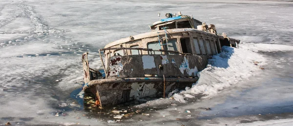 Steam-ship sunk  in  Gulf River — Stock Photo, Image