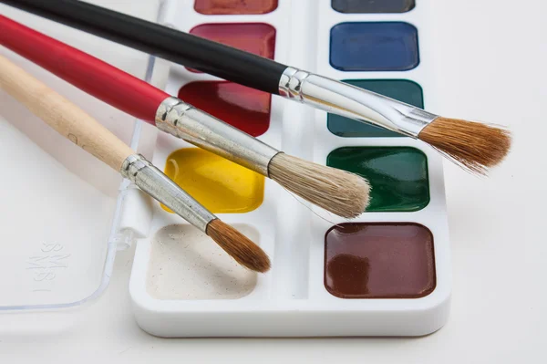 Brushes and paints for drawing — Stock Photo, Image