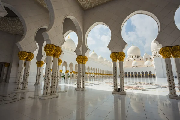 The Shaikh Zayed Mosque — Stock Photo, Image