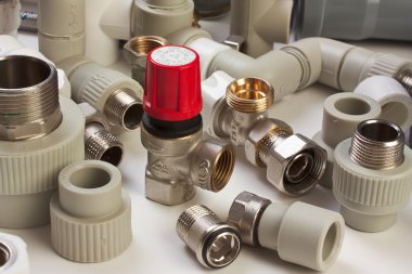 Sıhhi tesisat armatürleri yakın çekim