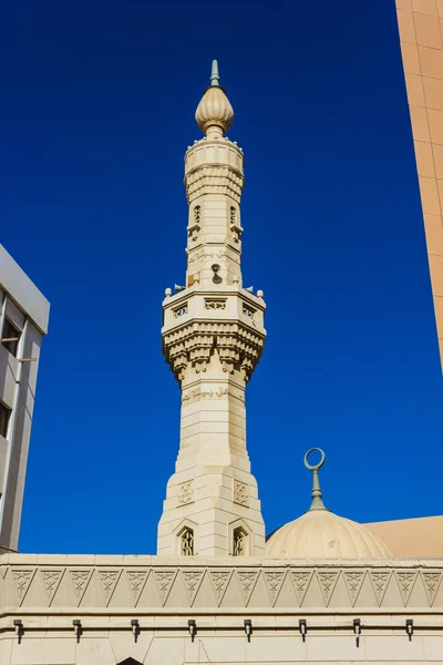 Minaret Meczetu w Dubaju — Zdjęcie stockowe