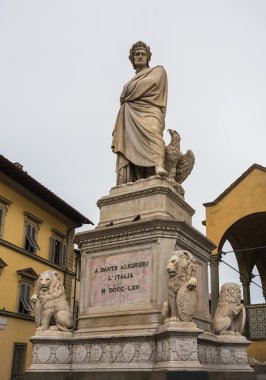 dante alighieri heykeli