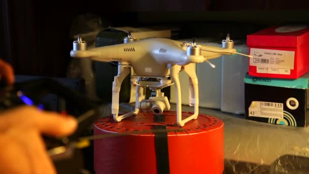 Обслуговування повітряних гул, Quadcopter ринку — стокове відео