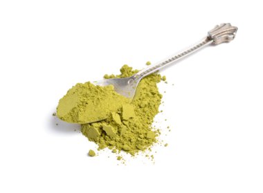 Matcha, geleneksel olarak Doğu Asya 'da tüketilen özel yetiştirilmiş ve işlenmiş yeşil çay yapraklarından oluşan ince bir toprak tozu. Toz izole edildi
