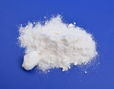 Racemic acid, optik olarak pasif veya ırksal asit formunun eski bir adıdır.