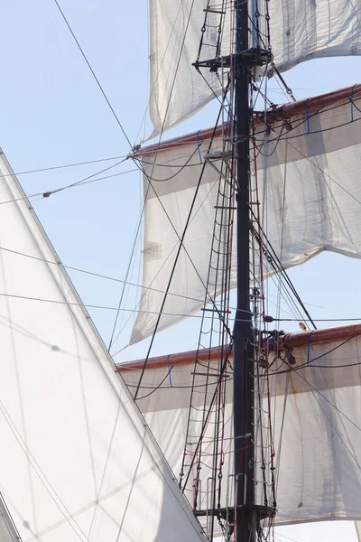 Dettaglio Vela Sartiame Uno Yacht Barquentino Tre Alberi Piazzale Attrezzato — Foto Stock