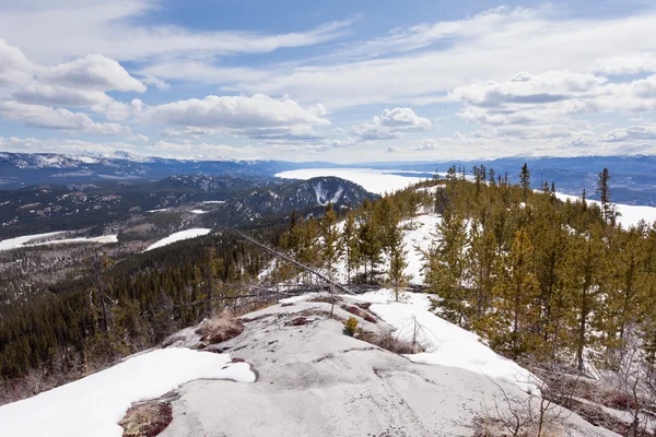 Lake Laberge taiga hill frozen spring Yukon Canada — Stock Photo, Image