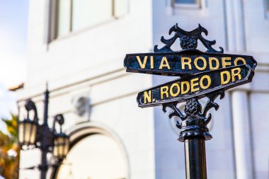 Rodeo Dr ayrıntıları