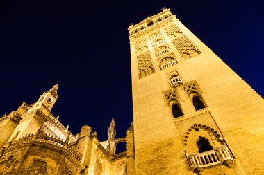 Giralda Seville - İspanya