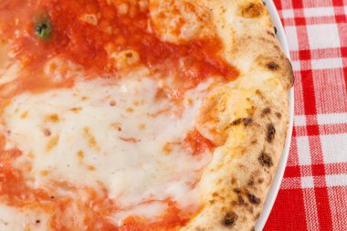 Gerçek İtalyan Pizza Diavola