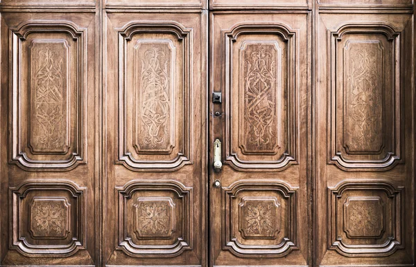 Вход в масонскую дверь — стоковое фото