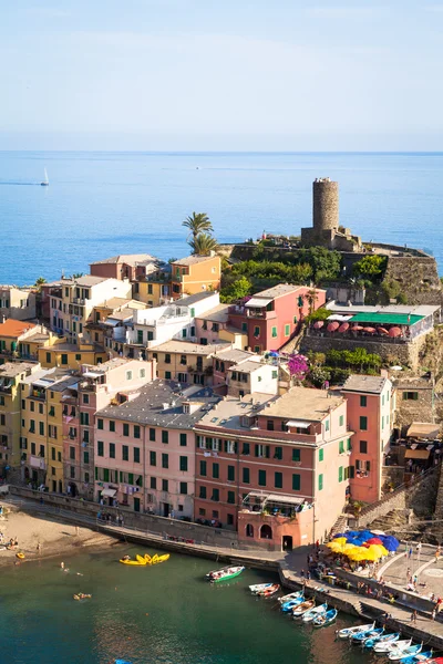 Vernazza in Cinque Terre, Italy - Summer 2016 - view from the hi — Stock Photo, Image