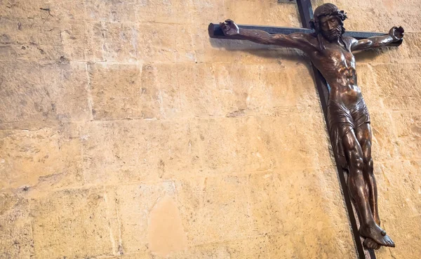 Antiguo Crucifijo Italiano Hecho Madera Con Jesucristo Símbolo Resurrección Salvación — Foto de Stock