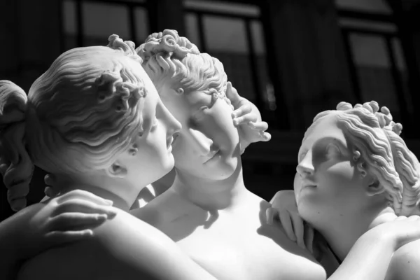 ミラノ イタリア Circa 2020年6月 アントニオ カノバ像3つの恵み グラツィエ 新古典主義彫刻 大理石 神話の3つの儀式 — ストック写真