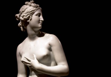 MILAN, ITALY - Haziran 2020: Venere (Venüs), 1817-1820, heykeltıraş Antonio Canova 'nın başyapıtı