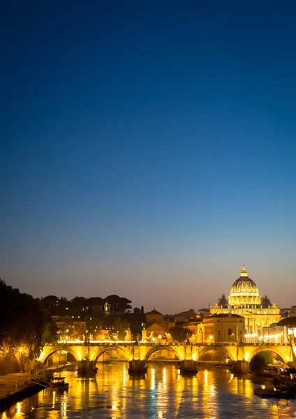 Řím Itálie Červen 2020 Panorama Západu Slunce Řece Tiber Kopulí — Stock fotografie