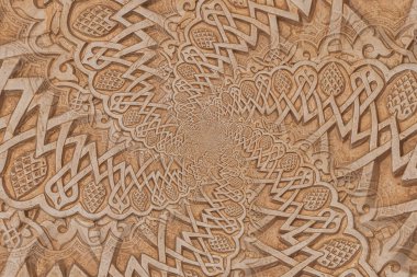 Arap geçmişi İslam kültürüne geri dönüyor. 13. yüzyıldan kalma bir mimari detay olan droste etkisi kullanılarak tasarlandı..