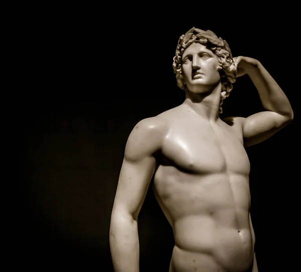 Milan Italy June 2020 Ancient Sculpture Apollo Crowning Himself 1782 — Stock Photo, Image