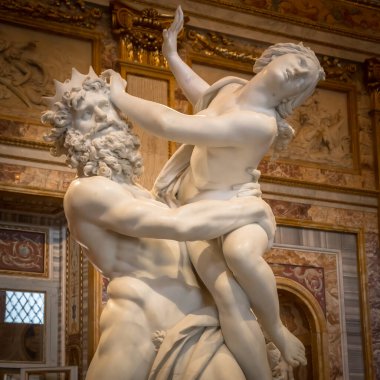 ROME, ITALY - 24 AĞUSTOS 2018: Dev Lorenzo Bernini başyapıtı, Proserpina Tecavüzü, 1622