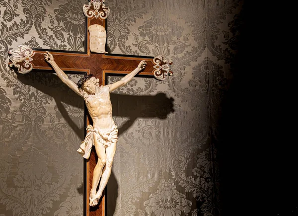 Turin Itália Circa Maio 2021 Crucifixo Antigo Feito Madeira Marfim — Fotografia de Stock