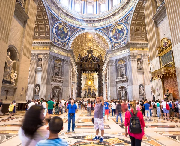 Rome Vatican State Augusti 2018 Interiör Sankt Peterskyrkan Med Massturism — Stockfoto