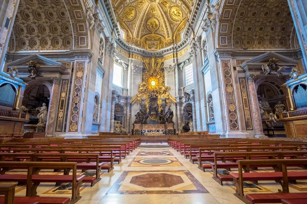 Saint Peter Basilica Vatican State Rome Interior Detail Cupola Decorations — Stock Photo, Image