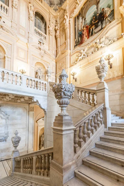 Torino Talya Ağustos 2021 Tarihi Sarayda Mermer Merdiven Lüks Mekanı — Stok fotoğraf