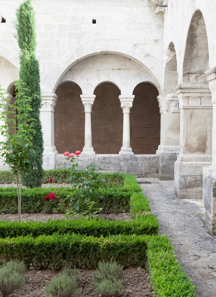 Старый сад аббатства — стоковое фото