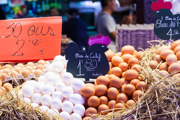 Eggs seller — Stock Photo, Image