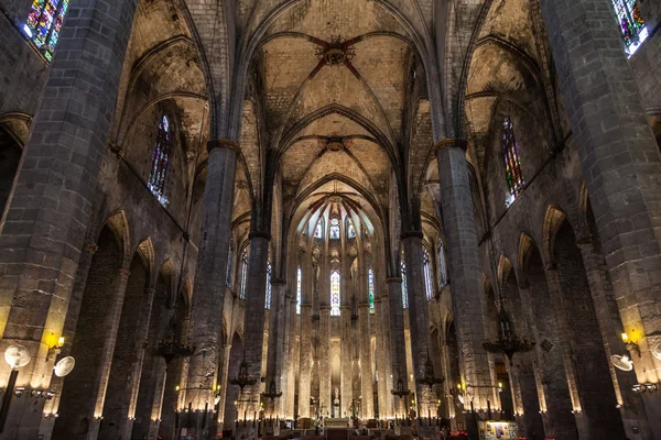 Interno chiesa gotica — Foto Stock