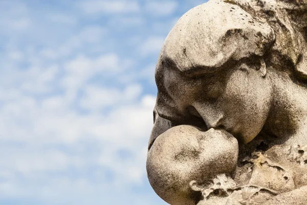 Vecchia statua del cimitero — Foto Stock