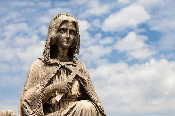 Old cemetery statue — Stock Photo, Image