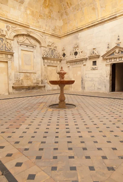Innenraum der Kathedrale von Sevilla — Stockfoto
